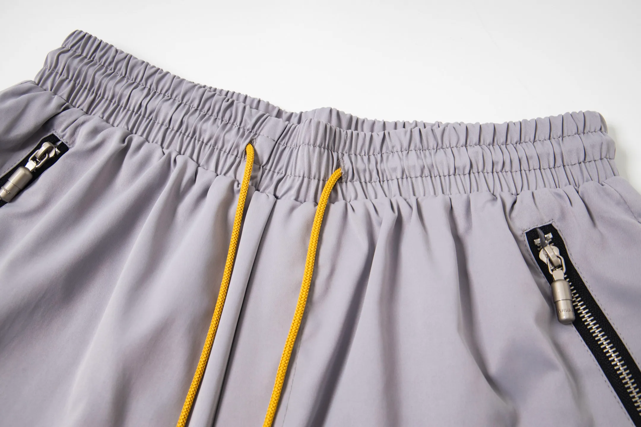 808#P160 Rhude American trendy brand quick-drying beach pants with elastic waist heavy-duty zipper shorts letter print trendy inner mesh men's loose sports pants Color: Black Gray Green Blue Fabric: 150g nylon 100% polyester Size: S M L XL