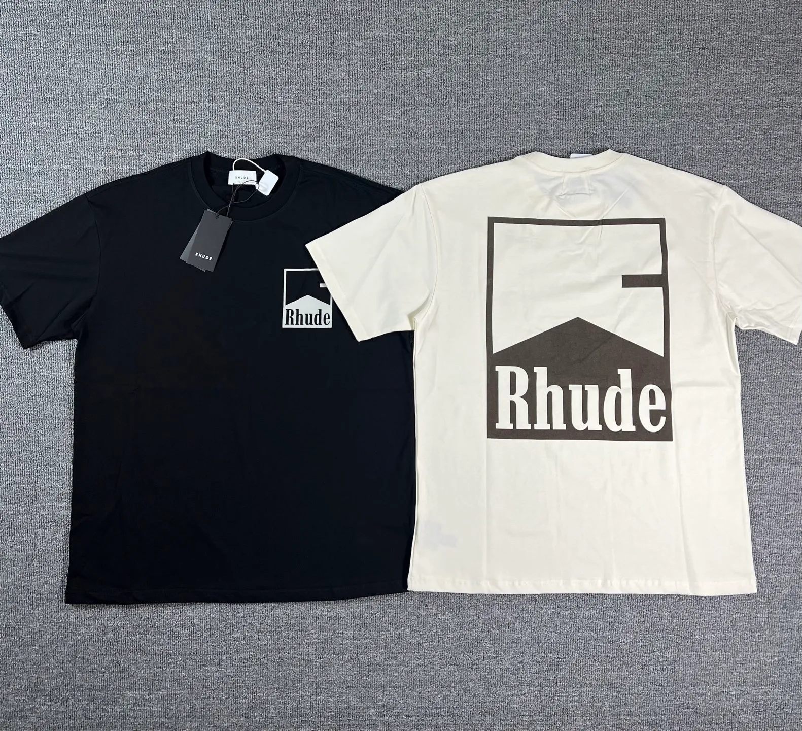No. 812 #P122 #美ChaoRhude Graphic-print Logo environmentally friendly water glue printing High-quality double yarn pure cotton short-sleeved T-shirt Size: S M L XL