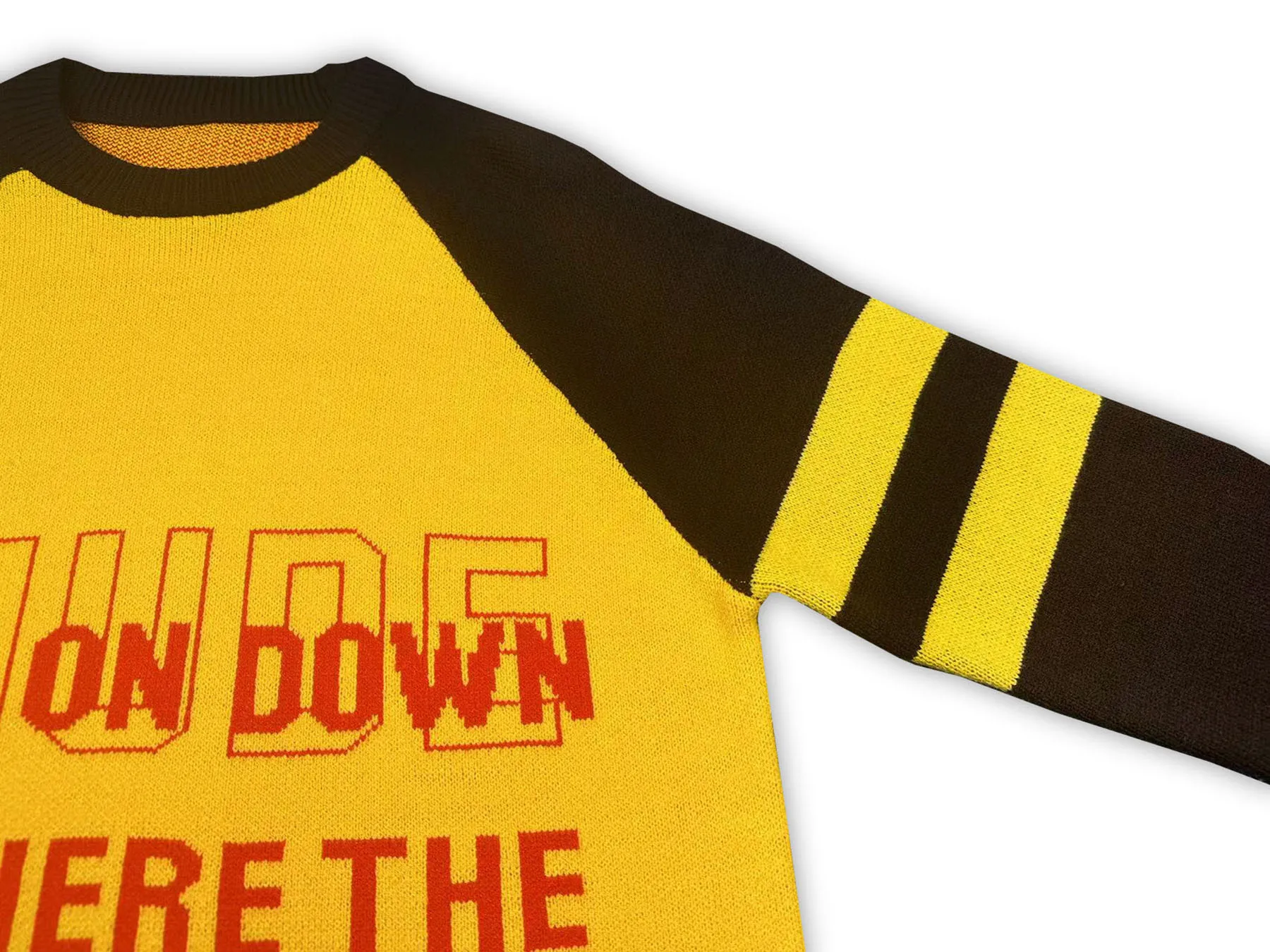 P240 Rhude new raglan sleeves contrasting printed letter crew neck sweater Color: yellow and black Size: M L XL XXL