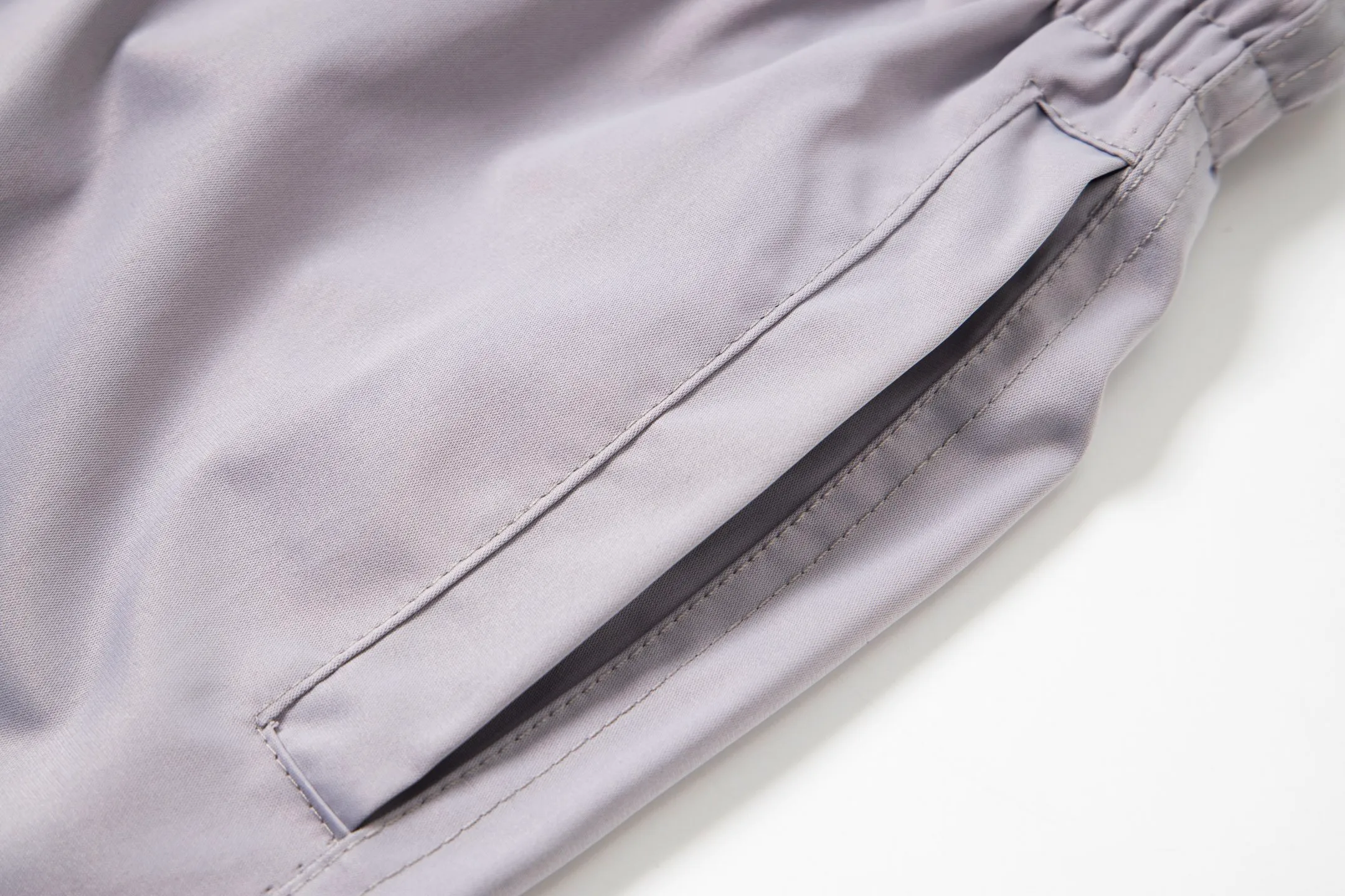 809#P150 Rhude American trendy brand quick-drying beach pants elastic waist shorts letter printed trendy lining mesh men's loose sports pants Color: Black Gray Green Blue Fabric: 150g nylon 100% polyester Size: S M L XL