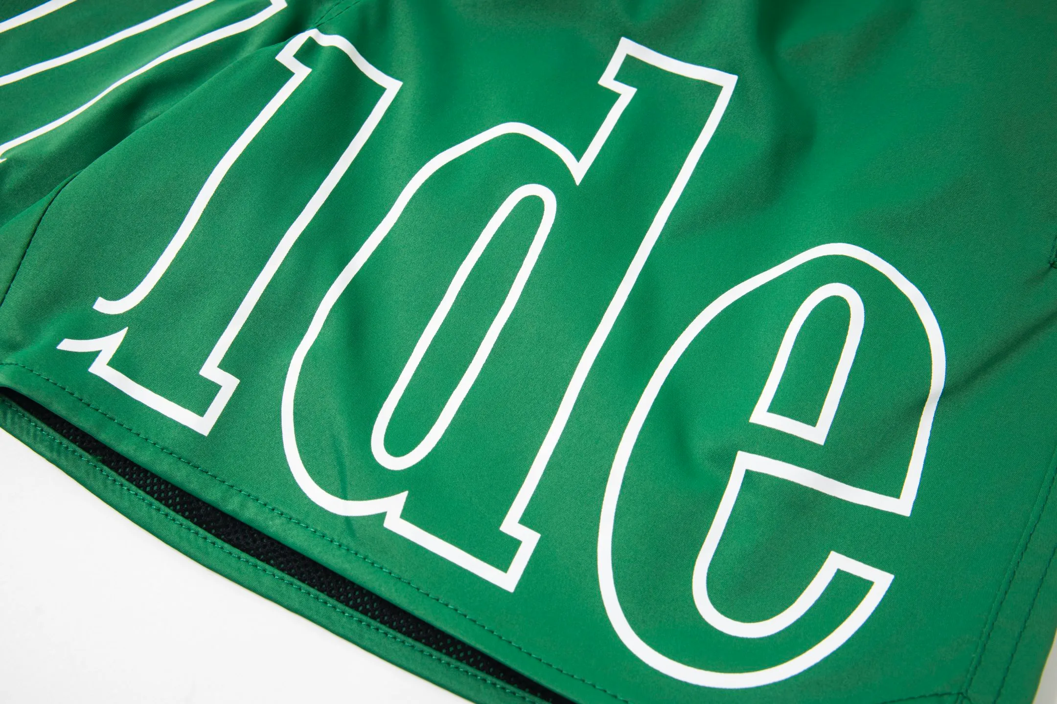 809#P150 Rhude American trendy brand quick-drying beach pants elastic waist shorts letter printed trendy lining mesh men's loose sports pants Color: Black Gray Green Blue Fabric: 150g nylon 100% polyester Size: S M L XL