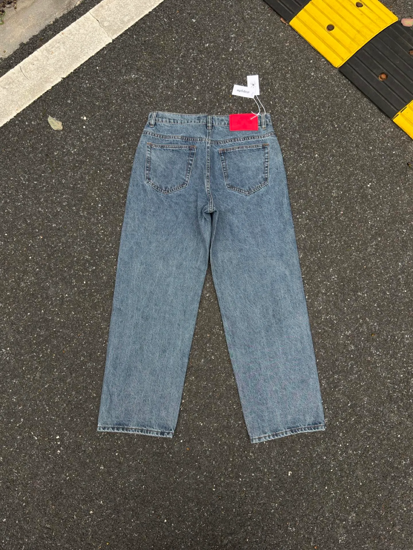 P210 (original outdoor picture direct) top version Sp10der street fashion brand printed washed and distressed casual jeans for men and women, same style. Size: 28 30 32 34 36