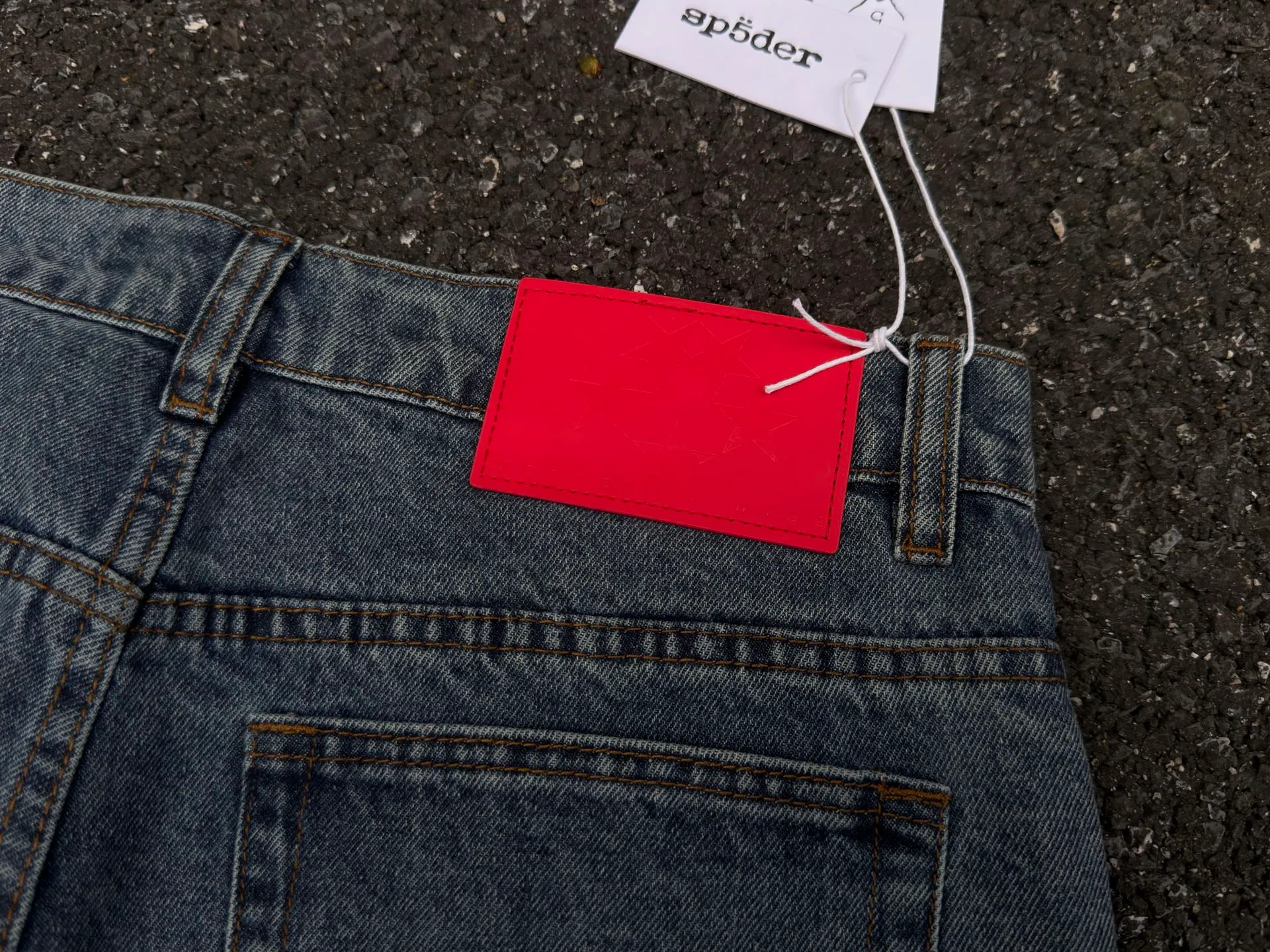 P210 (original outdoor picture direct) top version Sp10der street fashion brand printed washed and distressed casual jeans for men and women, same style. Size: 28 30 32 34 36