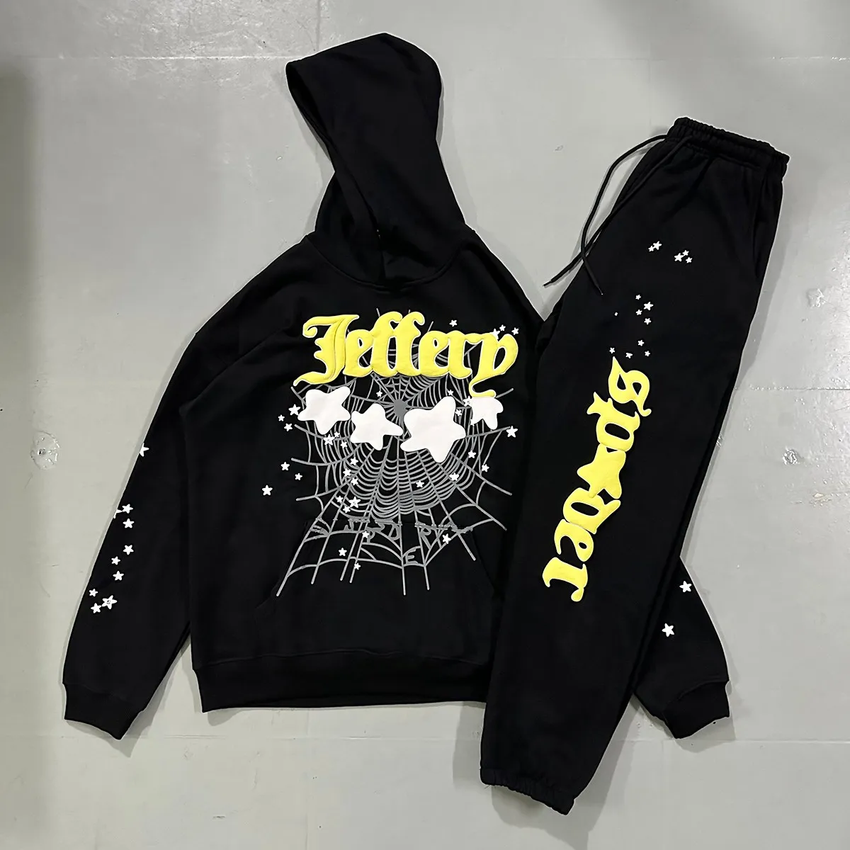 Real photos, hooded 8219, trousers 8319, American fashion Sp10der Worldwide 555 555 Jeffery star foam spider web printed high quality hoodie sweatshirt, clothes 110 pants 110 Color: black; Size: S M L XL