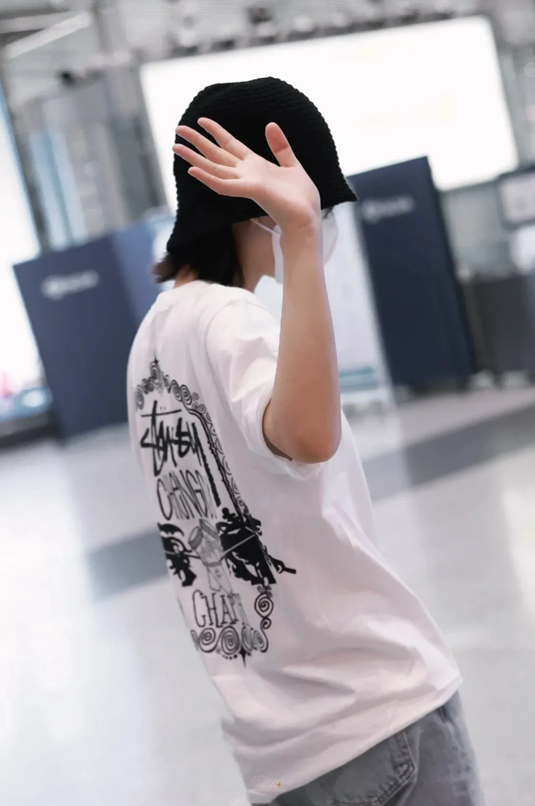 Lion T-shirt STUSSY 24FW CHENGDU CHAPTER TEE Chengdu limited short-sleeved Tee black and white S-XL