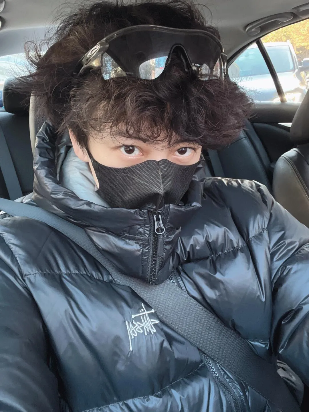Stussy/Stussy 22Fw classic letter hooded down jacket, black, gray, black and pink, S-XL, filled with national standard 90 velvet/average 450g of velvet. It has a Michelin effect when you put it on. 800 puffs, fluffy and warm, full and light.