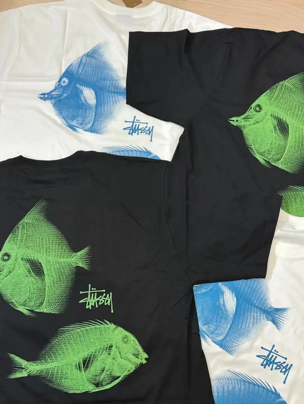 Fishbone T-shirt STUSSY SS25 X-RAY FISHIN TEE Fish X-ray printed pattern short sleeves black and white S- XL