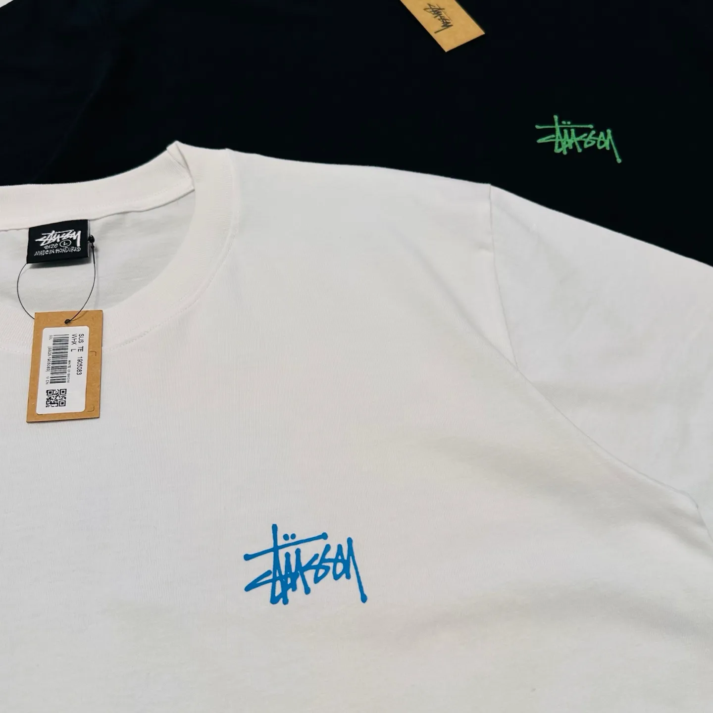 Detailed shooting of fish bone T-shirt STUSSY SS25 X-RAY FISHIN TEE Cha fish X-ray printed pattern short sleeves black and white S- XL