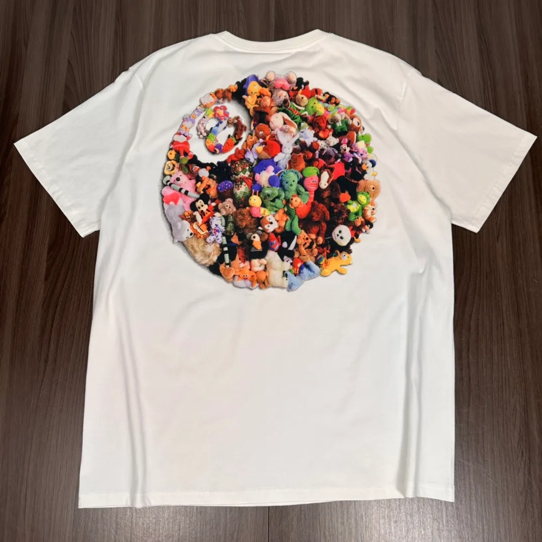 Stussy 23SS PLUSH TEE Doll logo No. 8 ball printed short-sleeved Tee black and white M L XL