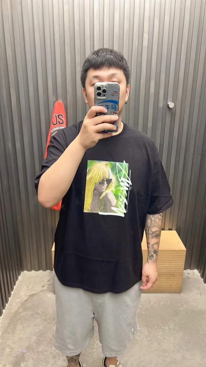 Blonde beauty T-shirt STUSSY SS25 LAURA TEE character print short-sleeved TEE black and white S- XL