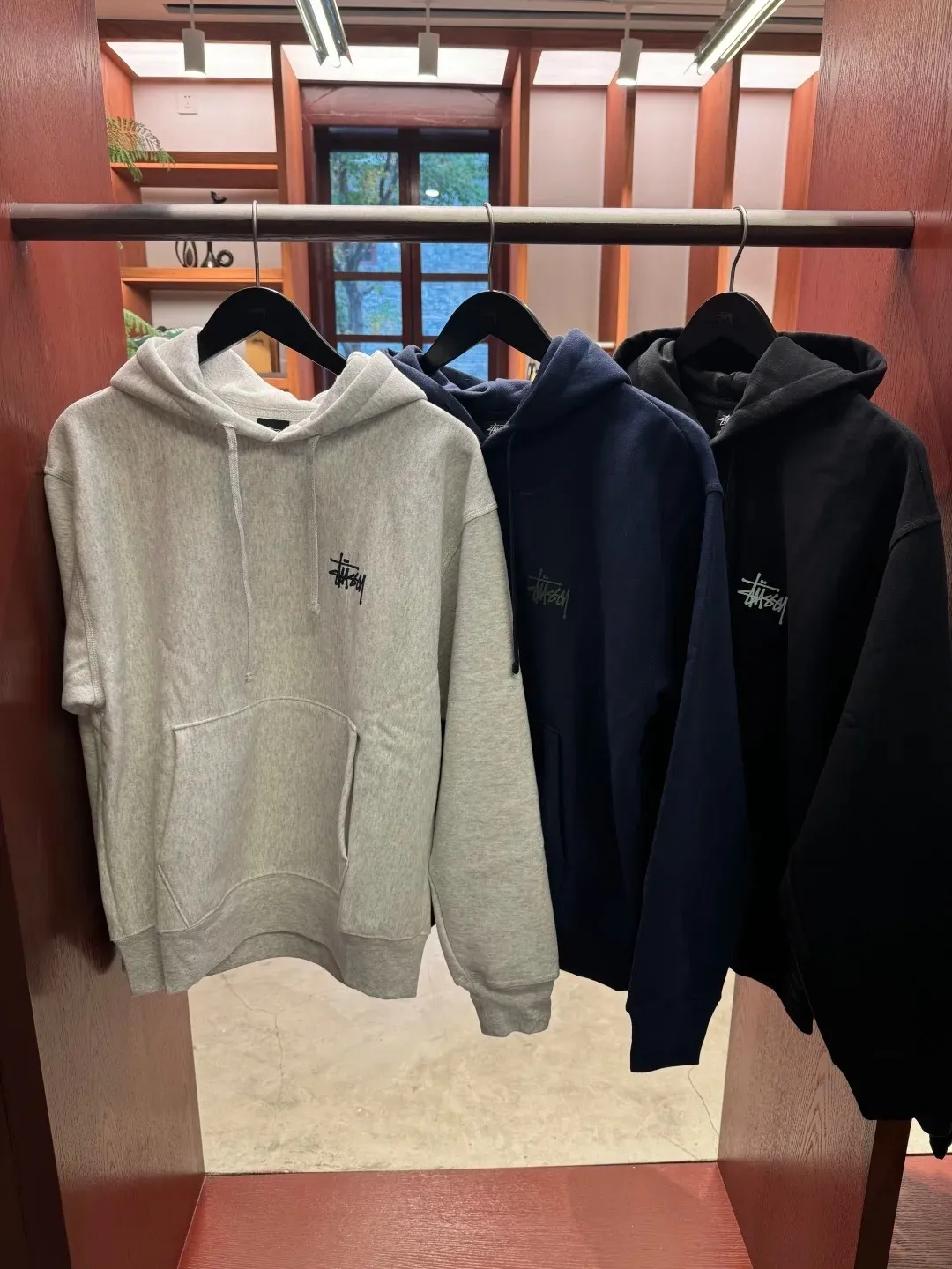 Graffiti word sweatshirt Stussy FW24 BUILT IN USA HOODIE English logo on the back plus velvet hooded sweatshirt/hoodie black gray blue S-XL