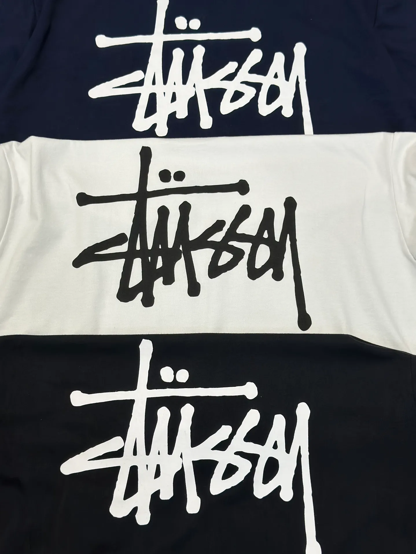 Spot goods! Stussy SS24 Basic StÜssy Tee classic letter Logo printed short-sleeved T-shirt couple style black and white dark blue S-XL