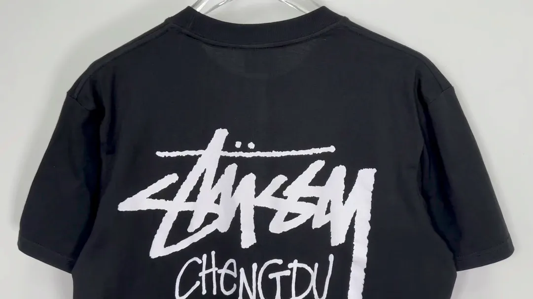 Chengdu limited TEE STUSSY FW24 CHENGDU TEE classic words Chengdu limited short sleeves black and white S-XL