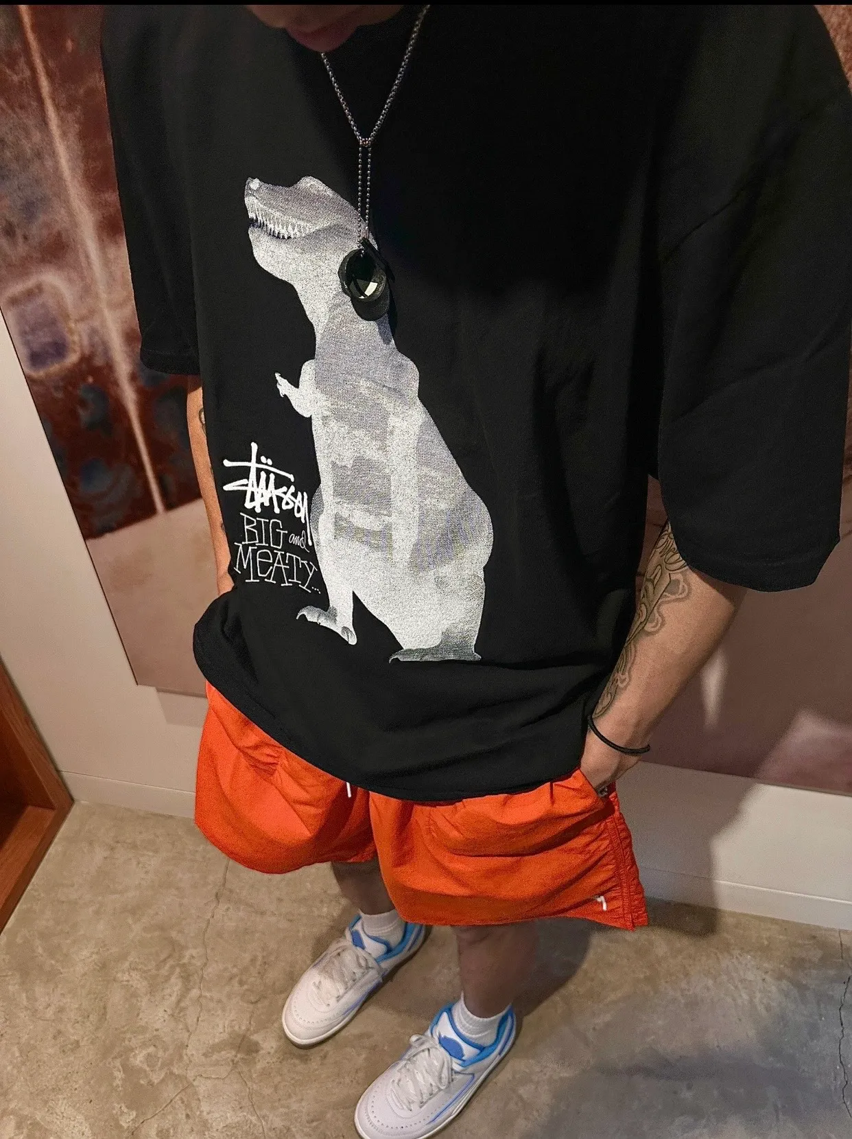 Tyrannosaurus Rex T-shirt STUSSY SS25 BIG & MEATY TEE PIGMENT DYED Dinosaur pattern short-sleeved black and white S- XL