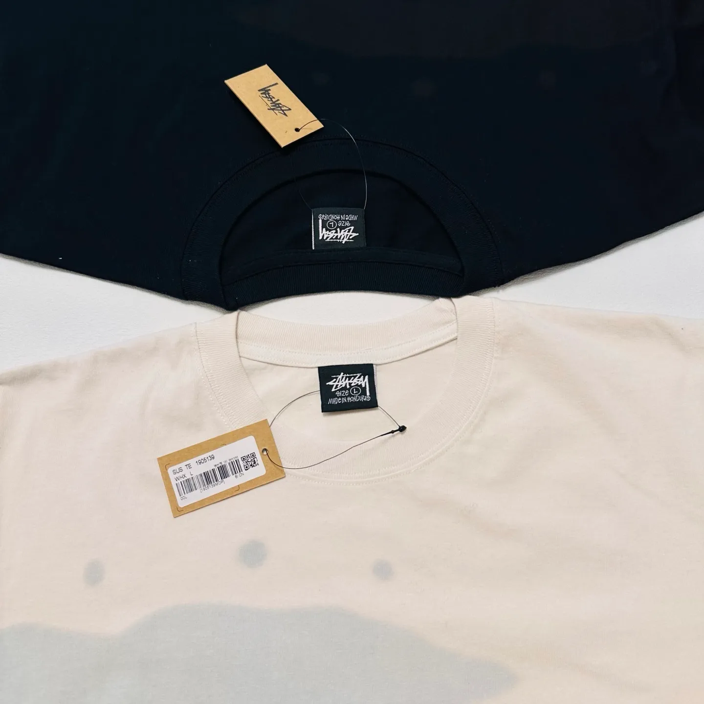 Detailed shooting of surfer T-shirt STUSSY SS25 LOW TIDE TEE dyed design American retro short-sleeved black and white S-XL