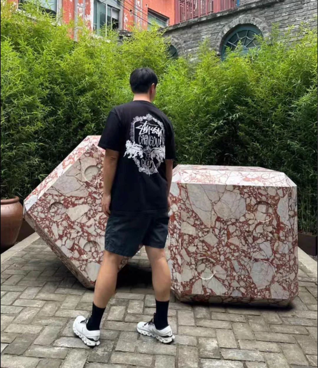 Lion T-shirt STUSSY 24FW CHENGDU CHAPTER TEE Chengdu limited short-sleeved Tee black and white S-XL