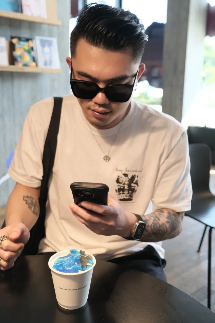Crown Dog T-shirt STUSSY SS25 DOG CROWN TEE Black and White S- XL