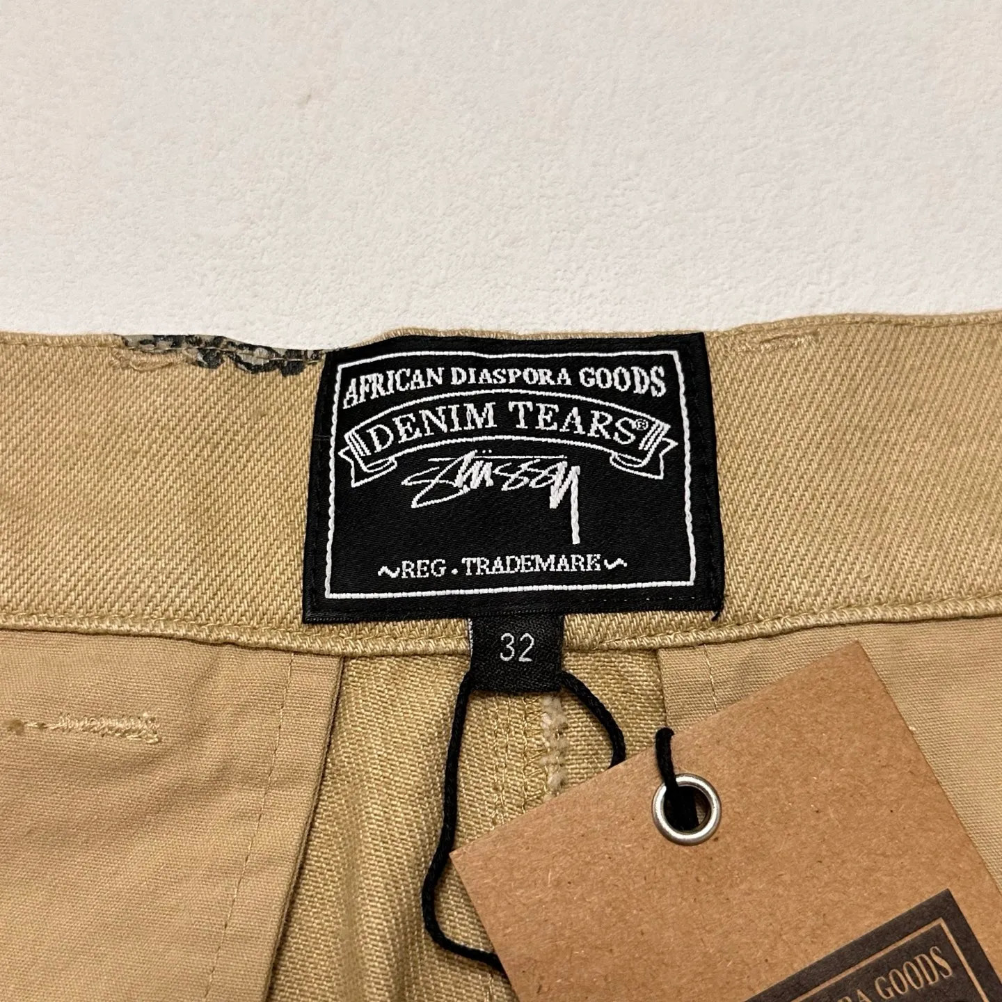 Detailed shooting of DT trousers STUSSY