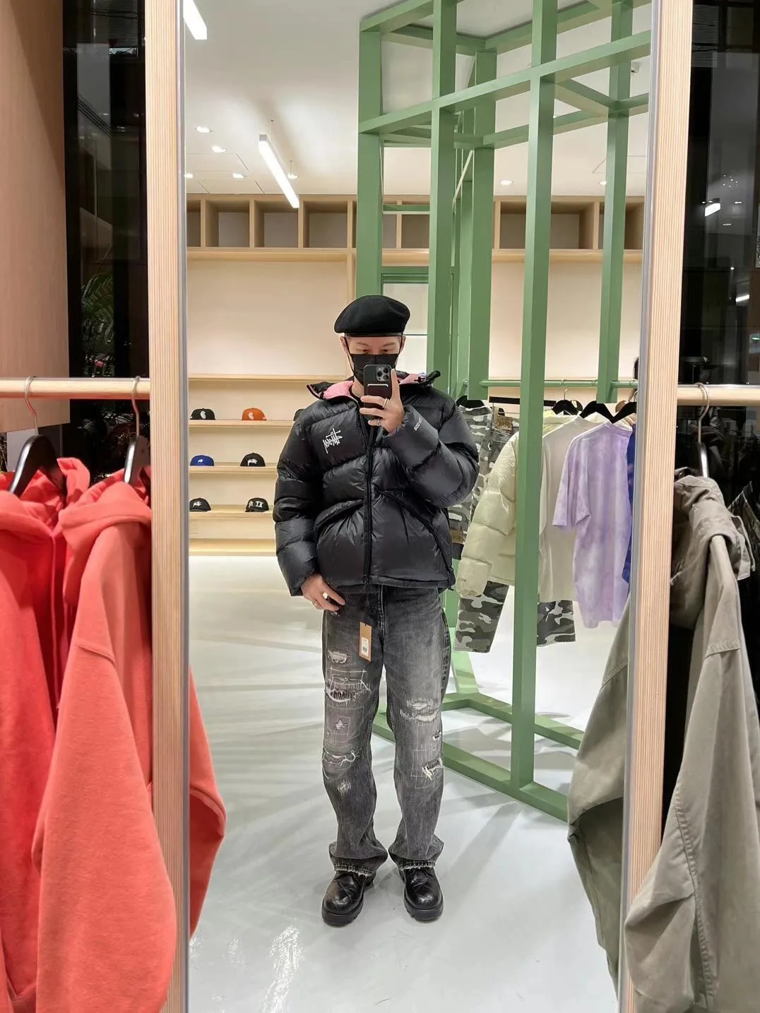 Stussy/Stussy 22Fw classic letter hooded down jacket, black, gray, black and pink, S-XL, filled with national standard 90 velvet/average 450g of velvet. It has a Michelin effect when you put it on. 800 puffs, fluffy and warm, full and light.