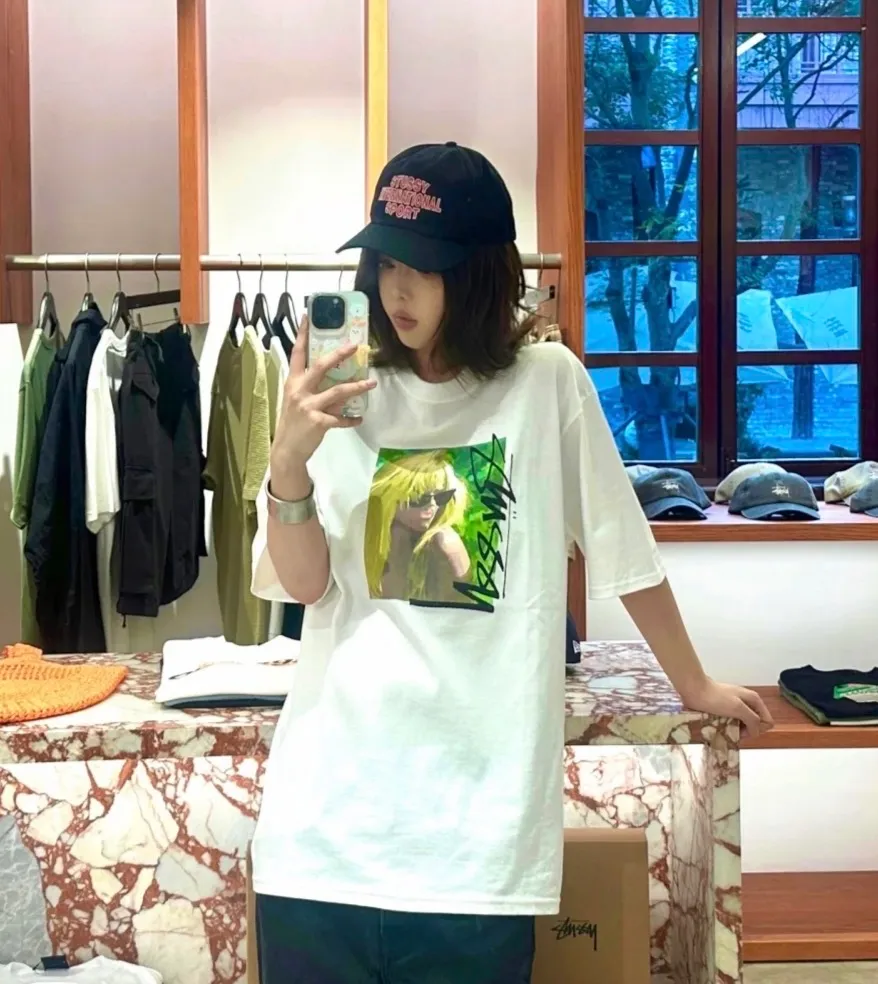 Blonde beauty T-shirt STUSSY SS25 LAURA TEE character print short-sleeved TEE black and white S- XL