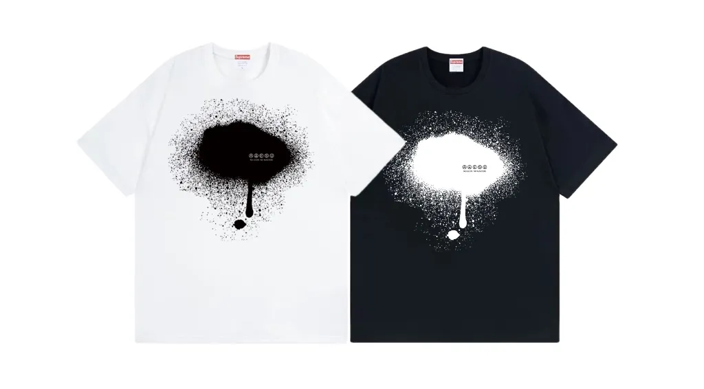 #S104 p110💰 Supreme co-branded SS23 Week6 TAG TEE slogan printing, loose fit, made of 260g combed cotton double yarn, all three standards from fabrics to accessories, ZP, imported Matsui company slurry printing will never crack, the whole piece adopts three-needle five-thread technology (neckline-shoulder seam-sleeve seam double line, looks more three-dimensional and textured) consistent with the original version, classic version Feel free to compare zp. The whole piece adopts three-needle five-thread craftsmanship. The neckline-shoulder seam-sleeve seam is double-threaded, which looks more three-dimensional and textured.) It has the same craftsmanship as the original original, classic version. Color: White Black Size: S M L XL XXL