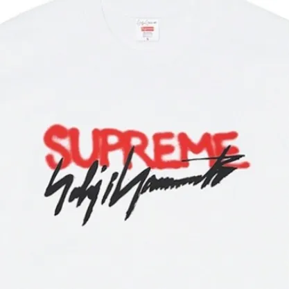 #S61 P110💰 SupremeWeek 4 Supreme x Yohji Yamamoto Joint model Designer signature Logo graffiti font short-sleeved T-shirt Same style for men and women Loose fit Use 260 grams of combed cotton double yarn From fabrics to accessories, all three standards are complete and follow ZP Imported Matsui company slurry printing will never crack The whole piece is made with three-needle and five-thread craftsmanship. The neckline-shoulder seam-sleeve seam is double-threaded, making it look more three-dimensional and textured. The craftsmanship is the same as that of the authentic original version. It has a classic version. Compare at will