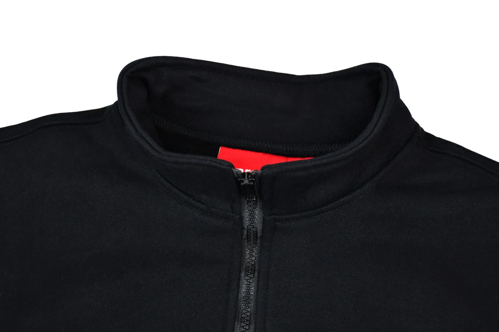S588💰p350 Top version Supreme 24FW Collegiate Half Zip Pullover letter logo half-zip sweatshirt 1. Fabric: Custom-woven and dyed according to ZP testing, pure cotton 460G fleece main fabric 2. Technology: extra custom-dyed machine patches, large area embroidered letters on the front, imported Behringer embroidery machine operation, exquisite and perfect presentation 3. Hem and cuffs: Customized color matching thread using 520G Inelastic thread (low-end products use elastic thread, causing the hem and cuffs to appear wavy) 4. Customized ZP YKK zipper/main label/wash label/tag/packaging bag (equipped with extra-large thickened handbag) Size: S~XL