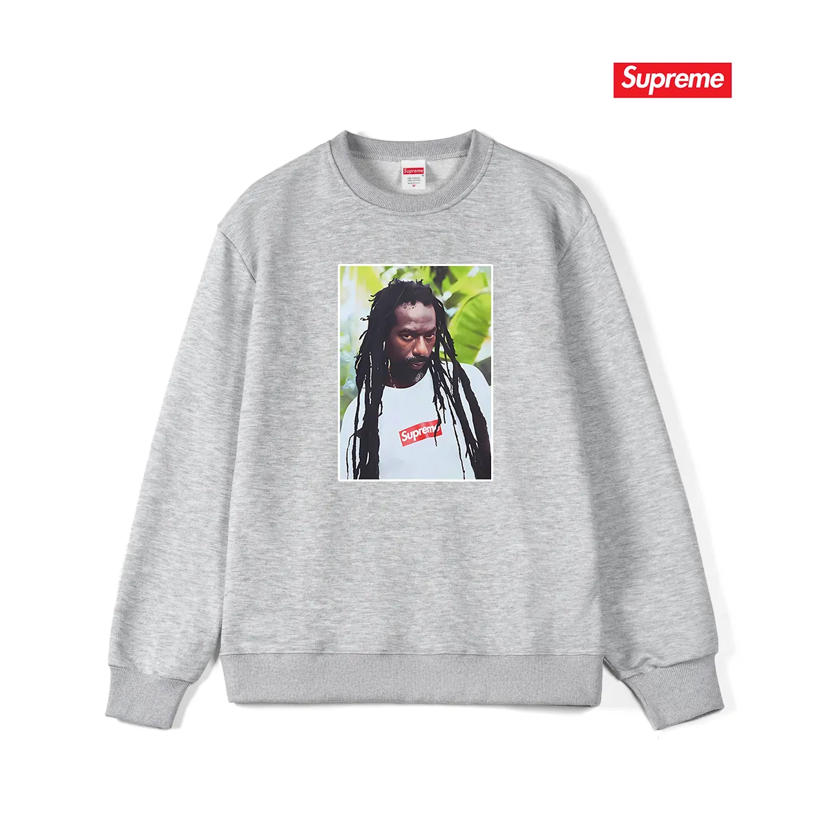 Style No. S1035 #terry p150💰 Velvet 160💰 Supreme SS19 Buju Banton Tee reggae character print round neck sweatshirt Made of 400g large terry (drop shoulder large version) fabric, soft texture and no pilling Imported environmentally friendly printing glue The pattern is bright and three-dimensional Quality 💥Same style for men and women The upper body is trendy Color: black white gray Size: S M L XL XXL