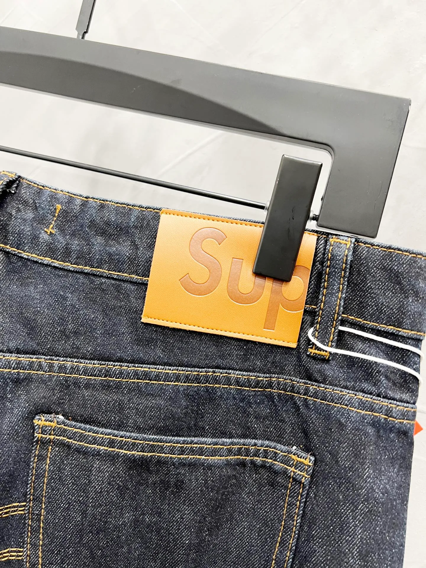 P230 Style number: [M918] Supreme SS25 S Logo Rigid Baggy Jean S logo pattern loose straight American trendy jeans, same style for men and women, same style as Ma Siwei.