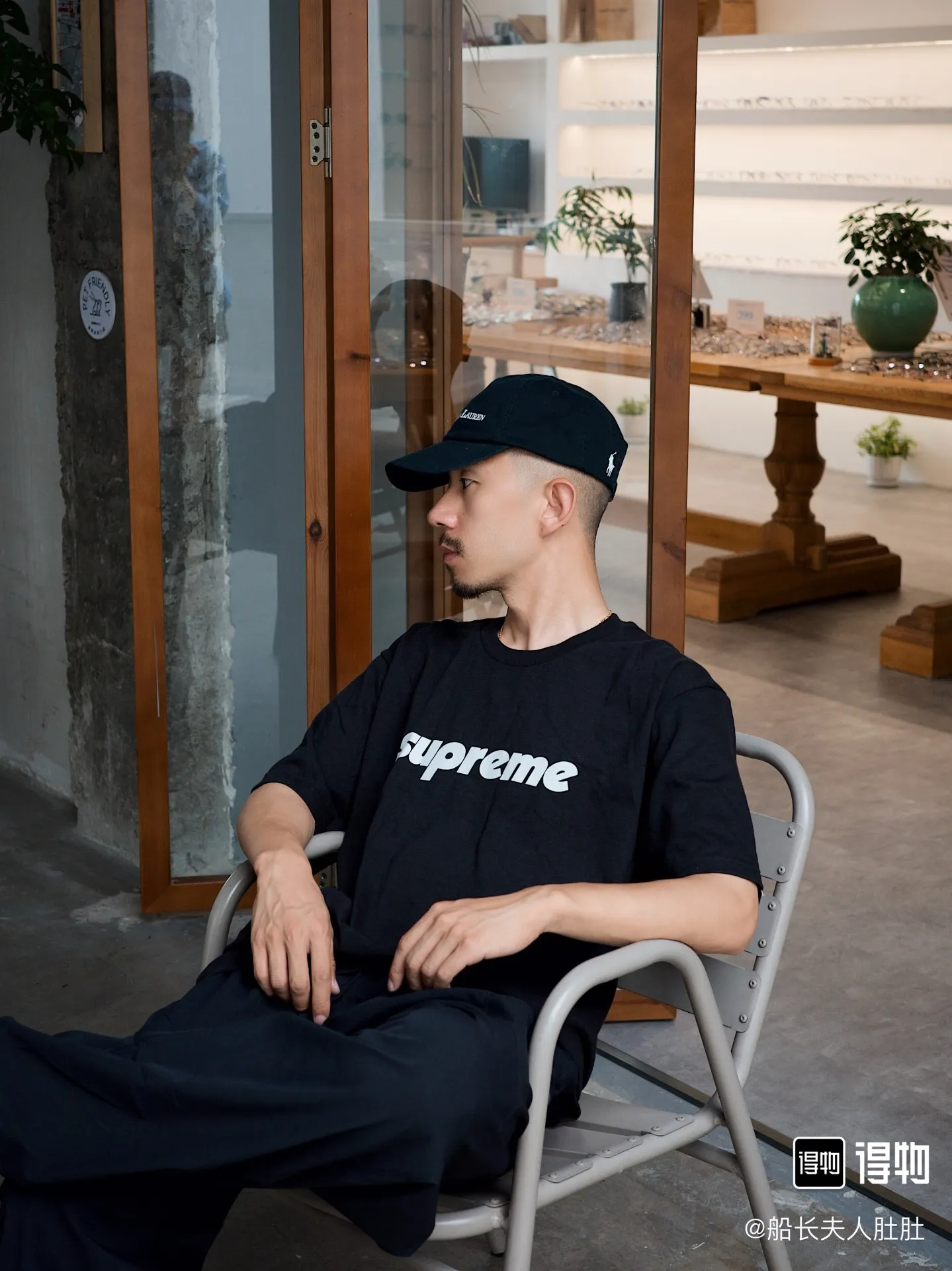 #S83 P110💰 Supreme SS24 Spring T-shirt Series WEEK9 PINLINE TEE Letter Logo round neck loose short-sleeved T-shirt. The same style for men and women is made of 260 grams of combed cotton double yarn. From fabrics to accessories, all three standards are complete and follow ZP. Imported Matsui Company slurry printing will never crack. The whole piece adopts three-needle five-thread technology. The neckline-shoulder seam-sleeve seam is double-lined, which looks more three-dimensional and textured.) The same process as the original version, classic version Feel free to compare zp. The whole piece adopts three-needle five-thread craftsmanship. The neckline-shoulder seam-sleeve seam is double-threaded, which looks more three-dimensional and textured.) It has the same craftsmanship as the original original, classic version. Color: black, green, white. Size: S M L XL XXL.