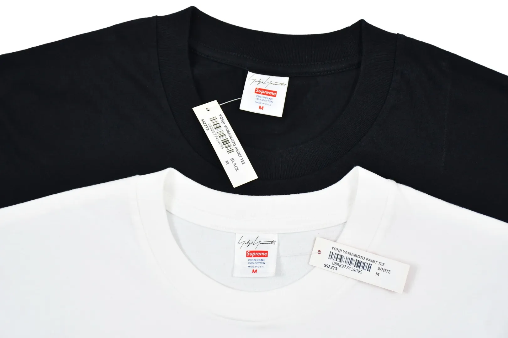 S244💰p150 Supreme 22FW Yohji Yamamoto Paint Tee Yamamoto Yohji co-branded hand-painted graffiti short-sleeved T-shirt. Refuse to look at pictures to make goods. Refuse to compare wrong versions. Use cylindrical seamless technology (original technology, there are no stitched bones on the side of the clothes, key points of identification) The fabrics are all custom-woven and dyed, 280g weight, 100% cotton, cylindrical fabric. Cylindrical fabric is a knitted fabric woven with a cylinder loom. The needles are distributed in a cylindrical shape on the fuselage. The gray fabric is a large cylinder, which needs to be opened and shaped before it can be used further. There are no slits on the side of the clothes, so there is no washing label on the side of ordinary short-sleeves. There is only one collar label behind the neck. The printing uses thermosetting ink printing imported from Belgium, also known as plastic ink, or self-adhesive ink. Its ingredients are: mainly composed of polyvinyl chloride (PVC) and phthalates, including PVC and phthalates, fixing agents, stabilizers The thermosetting ink is composed of a mixture of agents and thickeners, which is not the digital direct printing marketed on the market. The printing texture of thermosetting ink is unachievable by digital direct printing. The collar label has a watermark anti-counterfeiting effect, a real anti-counterfeiting layer, a version with a high probability of passing the inspection, and a high probability of passing the original packaging picture. Size：S-XL