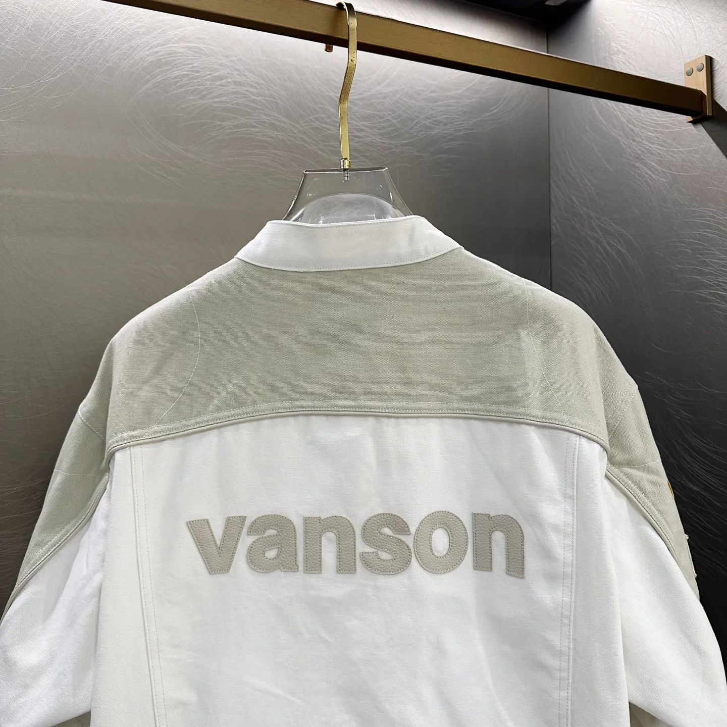 P660 Supreme x Vanson Leathers x Cordura joint model SS25 WEEK13 Cotton Jacket Leather logo appliqué zipper splicing American trendy heavy-duty jacket Same style for men and women Color: Black White Denim Brown Size: S M L 60 61 L 73 138 61 62 XL 75 142 62 63