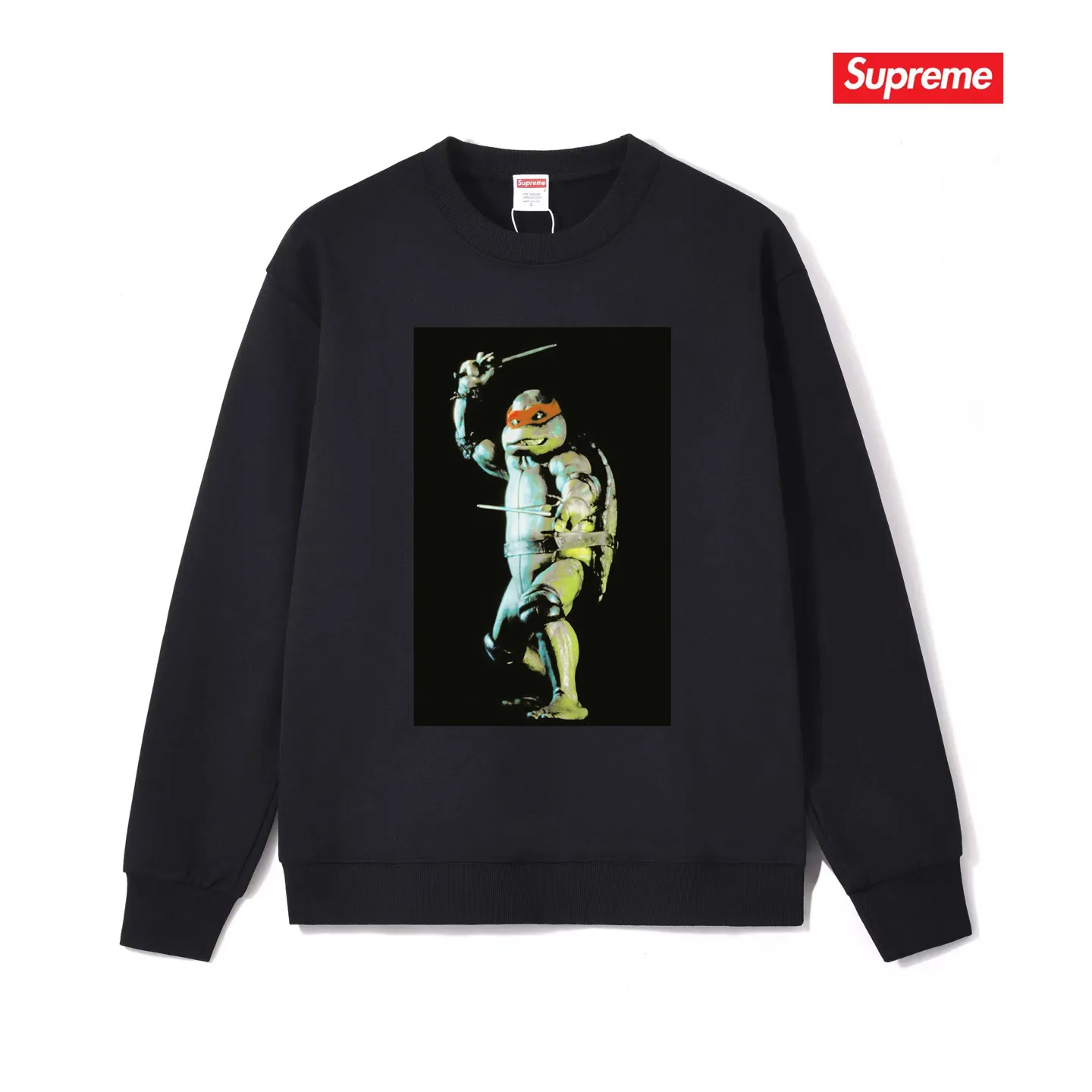 Style No. S1053 #terry p150💰 Plush 160💰 Supreme Week 1 Raphael Tee Teenage Mutant Ninja Turtles printed round neck sweatshirt Made of 400 grams of large terry (drop shoulder large version) fabric, soft texture and no pilling Imported environmentally friendly printing glue The pattern is bright and three-dimensional Quality 💥 Unisex style The upper body is trendy Color: Black White Gray Size: S M L XL XXL