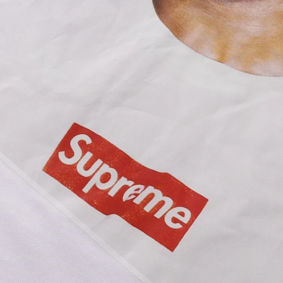 P136 supreme Tyson character avatar white size shoulder width chest length S 52 56 70 M 54 58 72 L 56 60 74 XL 58 62 76