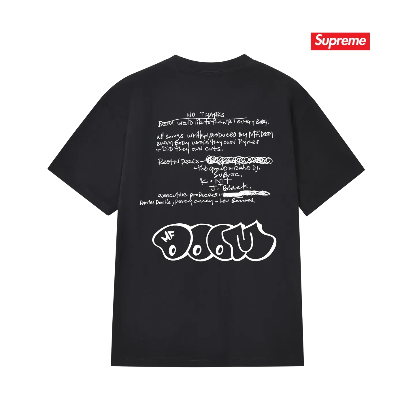 S207 P110💰 SupxMFDOOM FW23 mask with handwritten letters printed on the back, pure cotton round neck short-sleeved, same style for men and women. Loose fit. Made of 260g combed cotton double yarn. All three standards are complete from fabrics to accessories. ZP. Imported Matsui company slurry printing will never crack. The whole piece adopts three-needle five-thread technology. The neckline-shoulder seam-sleeve seam is double-lined, which looks more three-dimensional and textured. The same process as the original version, classic version. Feel free to compare zp. The whole piece adopts three-needle five-thread craftsmanship (neckline-shoulder seam-sleeve seam double thread, which looks more three-dimensional and textured). It has the same craftsmanship as the original original, classic version. Color: black, white, light gray, pink, navy. Size: S M L XL XXL