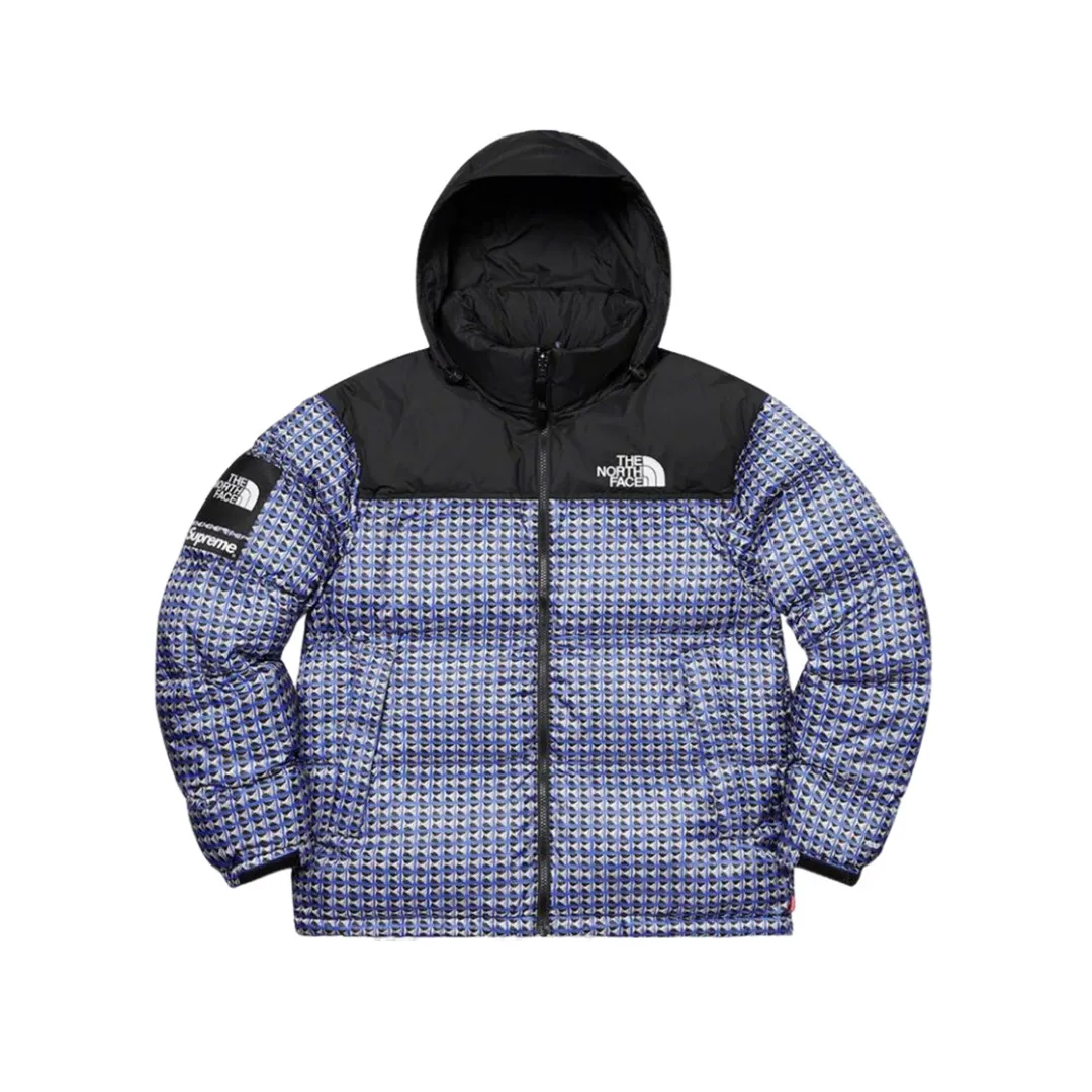 MX134💰p590 Top version, exclusive high-quality goods Supreme SS21 Week5 x The North Face Studded Nuptse JACKET North Face Studded Nuptse JACKET Fabric: The fabric production process is completely compared to ZP. It uses 400T nylon 0.05×0.05 hidden grid fabric. The hat shoulders and lining are made of the same fabric. This is consistent with ZP. Inner storage bag design The entire down jacket can be stored in a small bag Easy to store and carry Printing: Nail-style pattern 3D distressed nail effect Nail graphics are not all the same Pattern 20 is shipped here Perfectly Down filling: Filled with 400 grams of national standard 90 white duck down Full warmth retention effect 700 fill power Invincible effect ZP14070➕Purchase the pattern The only correct version on the market All details are consistent with ZP No changes have been made The details are in place Authentic quality Full sincerity Reprint the picture and sell it. Size: S/M/L/XL