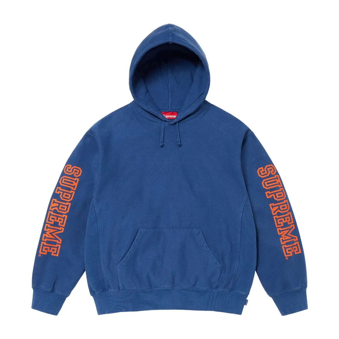 🅿️330 S263 top version Supreme 24FW COLLEGIATE SLEEVE HOODED letter printed sweatshirt 1. Fabric: ZP testing, custom weaving and dyeing, pure cotton 460G plus velvet main fabric, horizontal cutting 520G 2X2 thread 2. Printing: Printing uses thermoset ink printing, also known as plastic ink, or self-adhesive ink. Its ingredients are: mainly composed of polyvinyl chloride (PVC) and phthalates. PVC and phthalates, color fixing agents, stabilizers, and thickeners are mixed to form thermoset ink. It is not the digital direct printing promoted on the market. The printing texture of thermoset ink cannot be achieved by digital direct printing. 3. Sewing process: Twelve places of the whole garment are made of boneless splicing technology, processed by experienced foreign trade factories (ordinary factories cannot do it) 4. Hem and cuffs: all use 520G inelastic threads (low-end products use elastic threads to cause the hem and cuffs to appear wavy) 5. Customized ZP main label/wash water label/hangtag/packaging bag (equipped with an extra-large thickened handbag) Size: S~XL