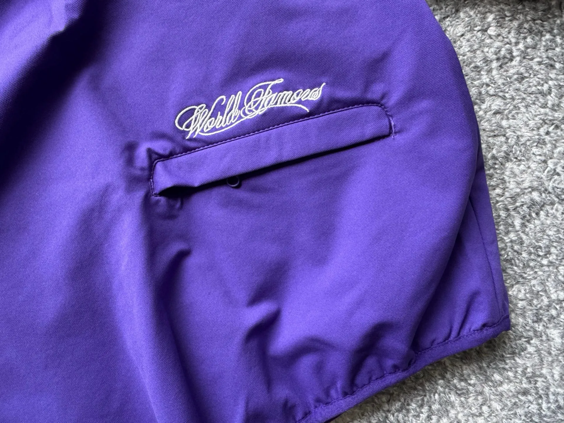 P450 Supreme x Nike joint model SS25 WEEK4 Track Jacket embroidered cuffs logo zipper closure jacket, same style for men and women, original 1:1 customization, customized accessories, all three standards Color: Black Purple Clothing size: S-XL Length Chest Shoulder Width Sleeve Length S 67 137 51.8 77.5 M 69 141 53 79 L 71 145 54.2 80.5 XL 73 149 55.4 81.5