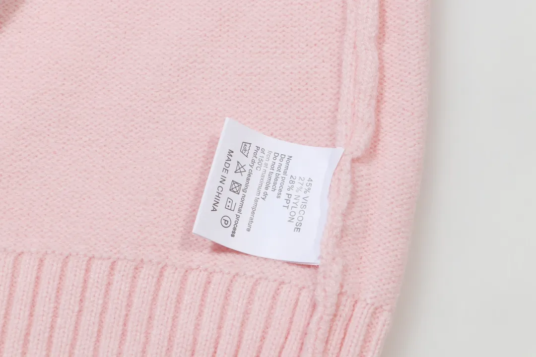 P300 Supreme new embroidered letter logo round neck wool knitted sweater Color: White Black Blue Pink Size: S M L XL XXL