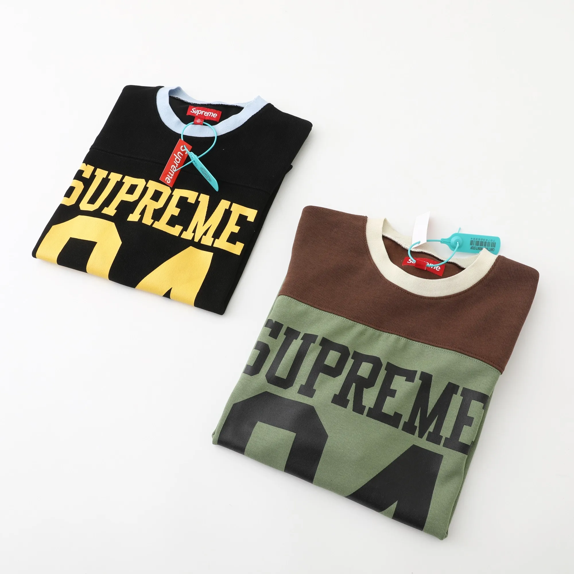 S626💰p220 Supreme SS25 WEEK8 Split S/S Football Top patchwork pattern ribbed round neck short-sleeved American trendy football jersey for men and women. Original purchase and development! The color matching thread is customized at 1:1, and the accessories and details are all in place!  Color: Black Green Size: S M L