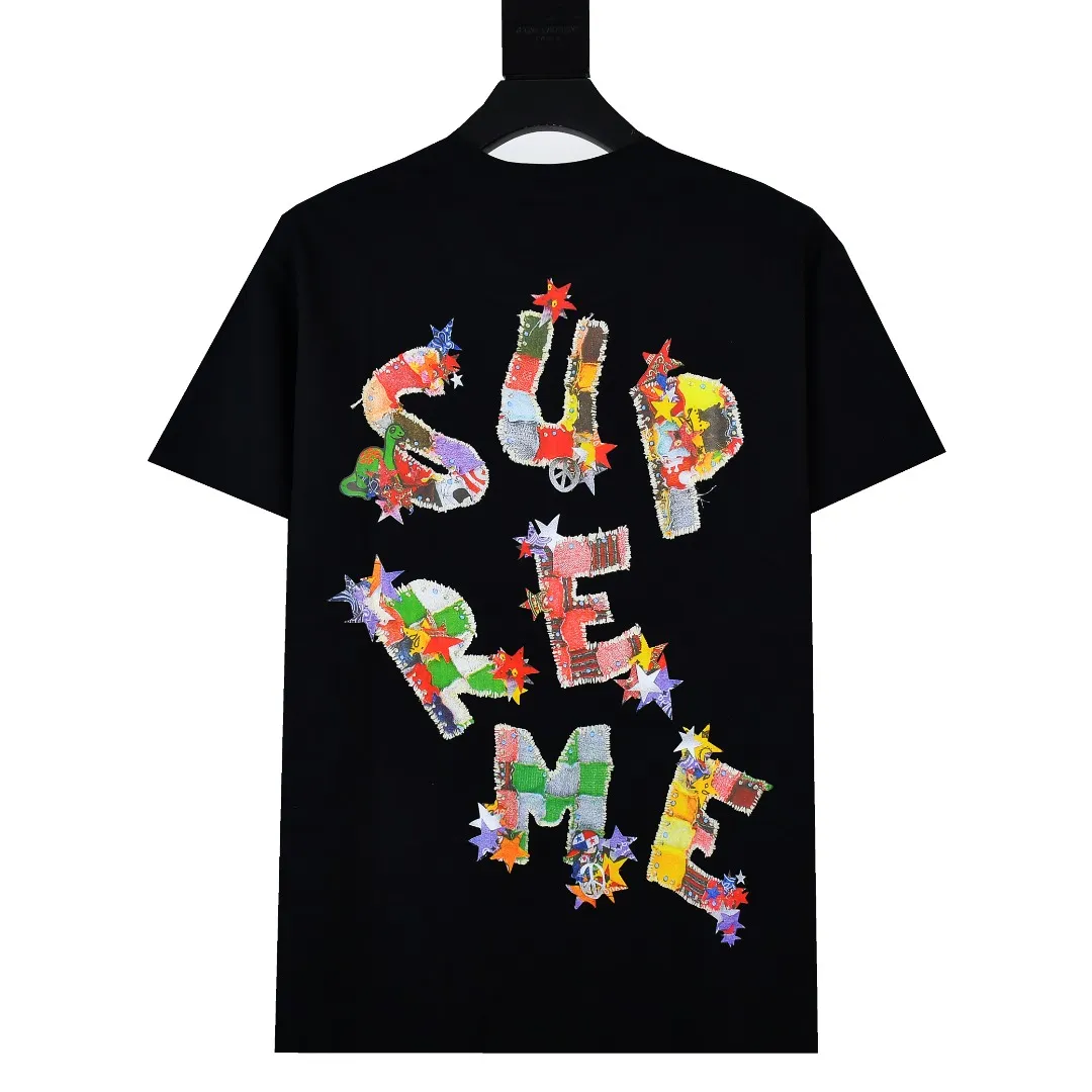 🅿️130 S155 top version Supreme 24SS Patchwork Tee T-shirt with colorful logo letters printed on the back. Refuse to look at pictures to make products. Refuse to compare wrong versions. Use cylindrical seamless technology (original technology. There are no stitched bones on the side of the clothes. Key points of identification) The fabrics are all custom-woven and dyed, 280g weight, 100% cotton, cylindrical fabric. Cylindrical fabric is a knitted fabric woven with a cylinder loom. The needles are distributed in a cylindrical shape on the fuselage. The gray fabric is a large cylinder, which needs to be opened and shaped before it can be used further. There are no slits on the side of the clothes, so there is no washing label on the side of ordinary short-sleeves. There is only one collar label behind the neck. The printing uses thermosetting ink printing imported from Belgium (different from conventional thermal transfer printing), also known as plastic ink, or self-adhesive ink. Its ingredients are: mainly composed of polyvinyl chloride (PVC) and phthalates. PVC and phthalates, solid color The thermoset ink is composed of a mixture of agents, stabilizers, and thickeners. It is not the digital direct printing advertised on the market. The printing texture of thermoset ink cannot be achieved by digital direct printing. The collar label has a watermark anti-counterfeiting effect, a real anti-counterfeiting layer, a version with a high probability of passing the inspection, and a high probability of passing the original packaging picture. Size：S-XL