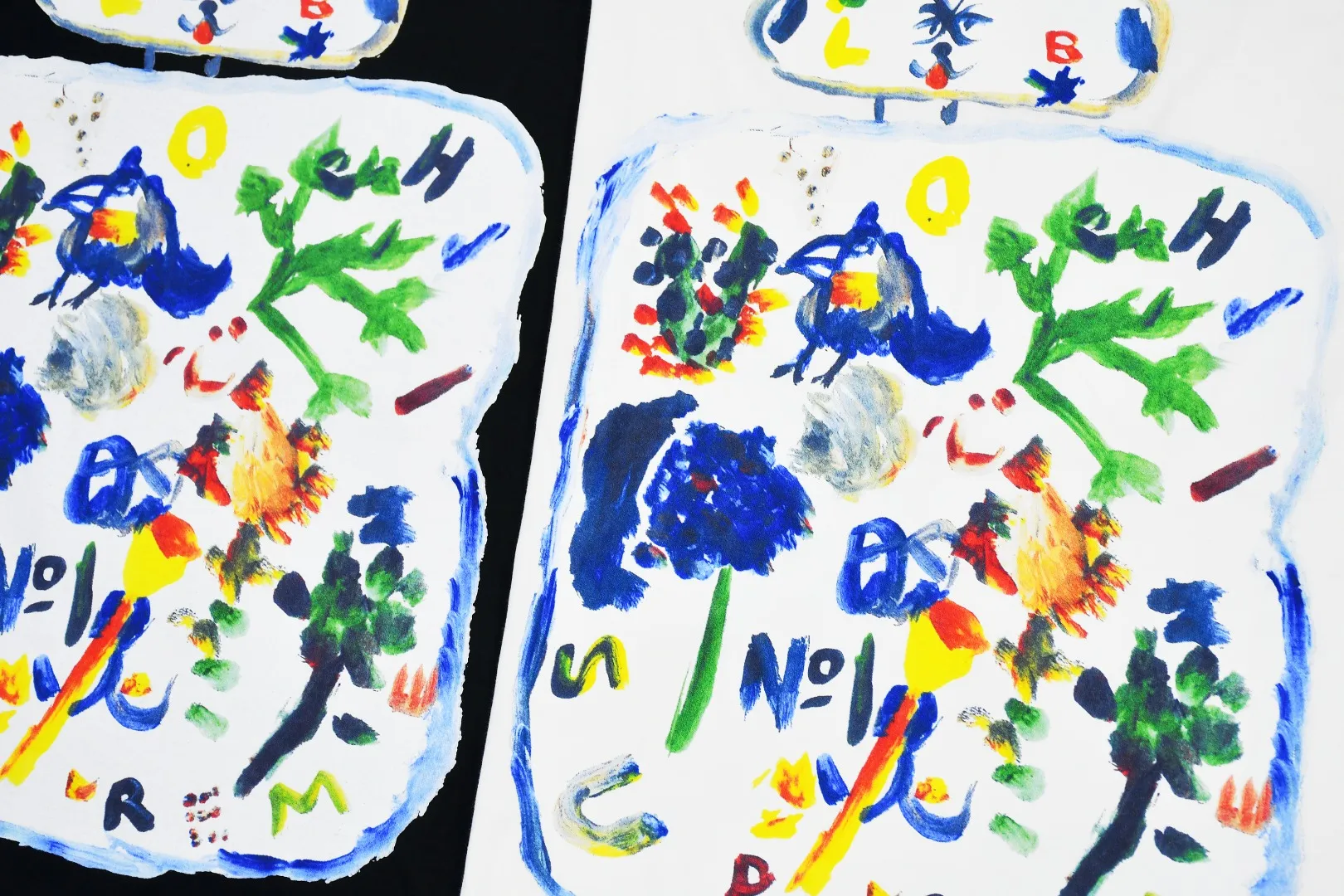 🅿️140 S102 Supreme 22FW Yohji Yamamoto Paint Tee Yamamoto Yohji co-branded hand-painted graffiti short-sleeved T-shirt. Refuse to look at pictures to make products. Refuse to compare wrong versions. Use cylindrical seamless technology (original technology, there are no stitched bones on the side of the clothes, key points of identification) The fabrics are all custom-woven and dyed, 280g weight, 100% cotton, cylindrical fabric. Cylindrical fabric is a knitted fabric woven with a cylinder loom. The needles are distributed in a cylindrical shape on the fuselage. The gray fabric is a large cylinder, which needs to be opened and shaped before it can be used further. There are no slits on the side of the clothes, so there is no washing label on the side of ordinary short-sleeves. There is only one collar label behind the neck. The printing uses thermosetting ink printing imported from Belgium, also known as plastic ink, or self-adhesive ink. Its ingredients are: mainly composed of polyvinyl chloride (PVC) and phthalates, including PVC and phthalates, color fixing agents, and stabilizers. The thermosetting ink is composed of a mixture of agents and thickeners, which is not the digital direct printing advertised on the market. The printing texture of thermosetting ink is unachievable by digital direct printing. The collar label has a watermark anti-counterfeiting effect, a real anti-counterfeiting layer, a version with a high probability of passing the inspection, and the original packaging picture has a high probability of passing the test. Size：S-XL