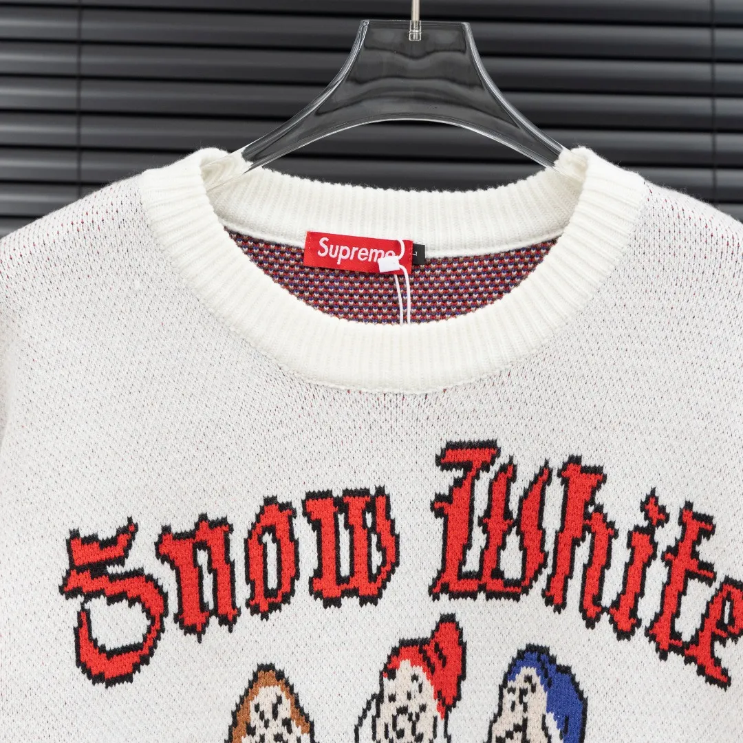P320 Style: SUPREME Grimm's Fairy Tale Snow White and the Dwarfs Knitted Long-Sleeve Sweater Size: S-XXL Fabric: Wool blend Accessories: Full set of customized original accessories No gender distinction, same style for men and women