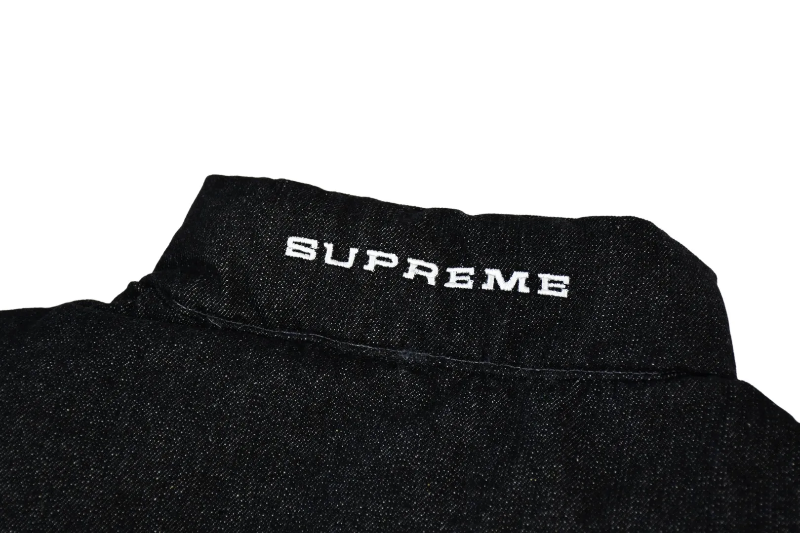 S704💰p566 The top version of Supreme Denim PUFFER VEST Nike co-branded denim vest. The original version has the same denim fabric texture and is windproof. The upper body is full of texture. The hardware accessories are No. 5 + No. 3 YKK zippers, which are consistent with the original version. Color: black blue Size: S~XL