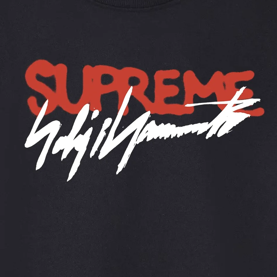 Style No. S1061 #terry p150💰 Velvet 160💰 SupremeWeek 4 Supreme x Yohji Yamamoto Joint model Designer signature Logo graffiti font Round neck sweatshirt Made of 400 grams of large terry (drop shoulder large version) fabric Soft texture and no pilling Imported environmentally friendly printing glue The pattern is bright and three-dimensional Quality 💥Same style for men and women The upper body is trendy Color: black white Gray Size: S M L XL XXL