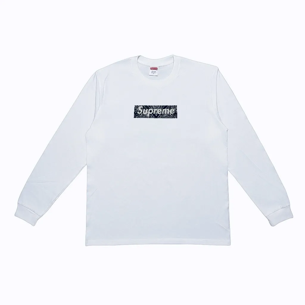 P140 Supreme Week 17 Bandana Box Logo Tee Cashew flower logo long-sleeved American trendy T-shirt, same style for men and women, black and white, using cylindrical seamless technology (original technology, there are no stitching bones on the side of the clothes, key points of identification) Fabric: All custom-woven and dyed, 280g weight, 100% cotton, cylindrical cloth, cylindrical cloth is a knitted fabric woven with a cylinder loom, the needles are distributed in a cylindrical shape on the fuselage, and the gray cloth is a large cylinder It needs to be opened and shaped before it can be used further. There is no slit on the side of the clothes, so there is no washing label on the side of ordinary short-sleeved clothes. There is only one collar label behind the neck, so the shape is very correct and not easy to deform (color: black and white)