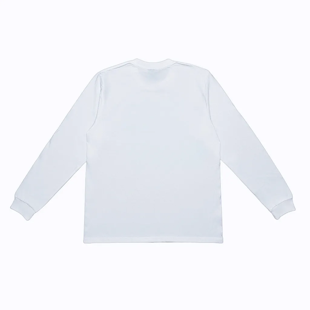 P140 Supreme Week 17 Bandana Box Logo Tee Cashew flower logo long-sleeved American trendy T-shirt, same style for men and women, black and white, using cylindrical seamless technology (original technology, there are no stitching bones on the side of the clothes, key points of identification) Fabric: All custom-woven and dyed, 280g weight, 100% cotton, cylindrical cloth, cylindrical cloth is a knitted fabric woven with a cylinder loom, the needles are distributed in a cylindrical shape on the fuselage, and the gray cloth is a large cylinder It needs to be opened and shaped before it can be used further. There is no slit on the side of the clothes, so there is no washing label on the side of ordinary short-sleeved clothes. There is only one collar label behind the neck, so the shape is very correct and not easy to deform (color: black and white)
