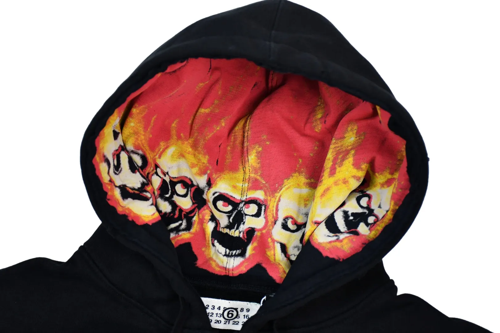 S574💰p520 Top version Supreme 24ss MM6 Margiela joint skull and will-o'-the-wisp zipper hoodie ZP test Custom weaving and dyeing Pure cotton 460G fleece main fabric Garment destruction treatment Printing uses thermoset ink printing, also known as plastic ink, or self-adhesive ink. Its ingredients are: mainly composed of polyvinyl chloride (PVC) and phthalates. PVC and phthalates, color fixing agents, stabilizers, and thickeners are mixed to form thermoset ink. It is not the digital direct printing advertised on the market. The printing texture of thermoset ink is something that cannot be achieved by digital direct printing. Customized ZP co-branding YKK zipper/main label/wash label/tag/packaging bag (equipped with extra-large thickened handbag) There is a probability of passing the inspection version, and the original packaging picture has a high probability of passing Size: S-XL
