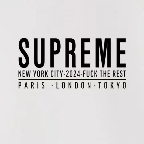 Style No. S2152 #terry P160💰 Velvet P170💰 Sup SS24 summer T-shirt with logo letter printing on the chest hooded sweatshirt Made of 400g large terry 430g silver fox velvet (drop shoulder large version) fabric, soft texture and non-pilling Imported environmentally friendly printing glue, bright and three-dimensional pattern, quality 💥same style for men and women, the upper body is trendy Color: black white gray Size: S M L XL XXL