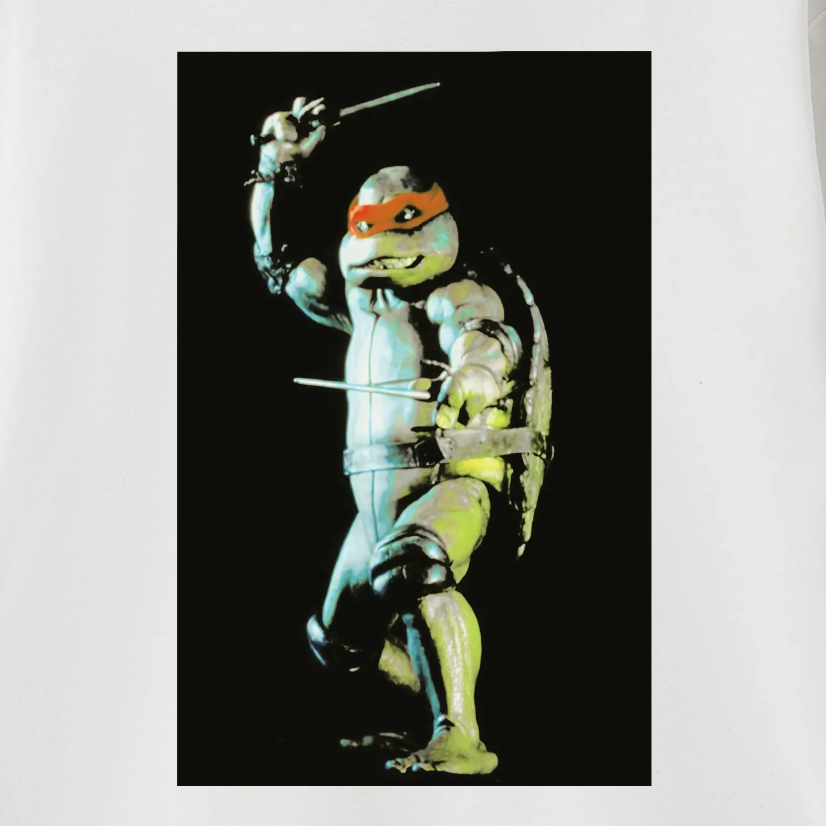 Style No. S2053 #terry P160💰 Velvet P170💰 Supreme Week 1 Raphael Tee Teenage Mutant Ninja Turtles printed hooded sweatshirt Made of 400g large terry 430g silver fox velvet (drop shoulder large version) fabric, soft texture and no pilling Imported environmentally friendly printing glue The pattern is bright and three-dimensional Quality 💥Same style for men and women The upper body is trendy Color: black white gray Size: S M L XL XXL